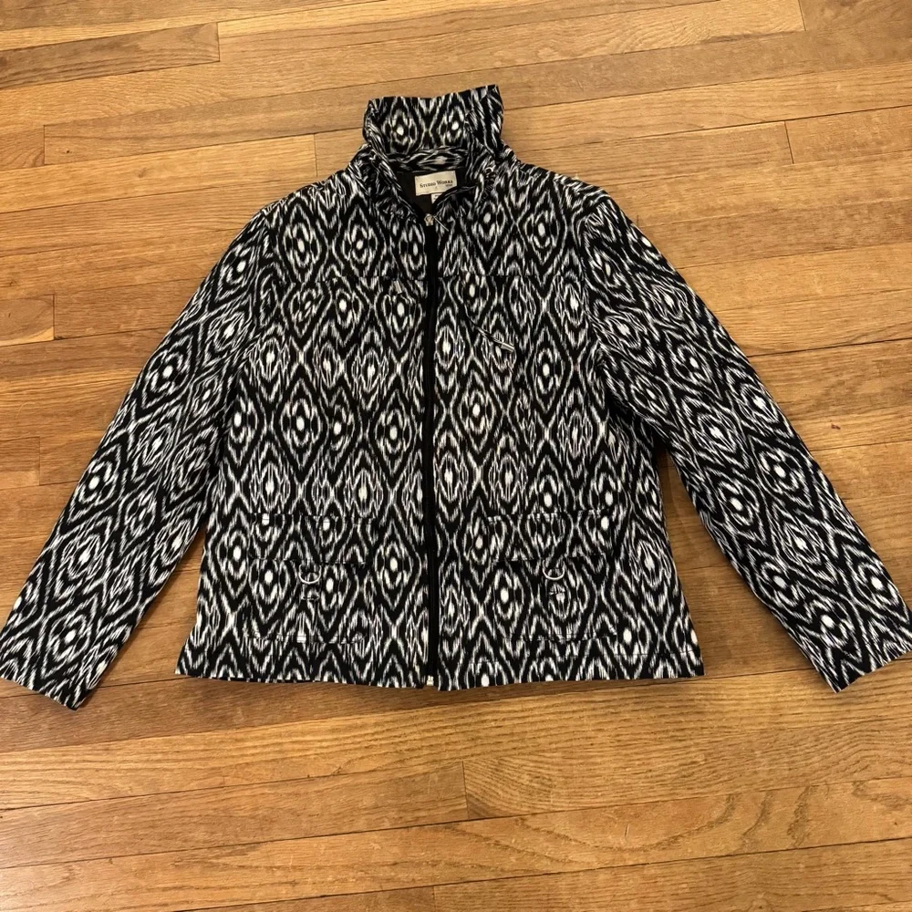 Studio Works black white full zip jacket size XLP b56